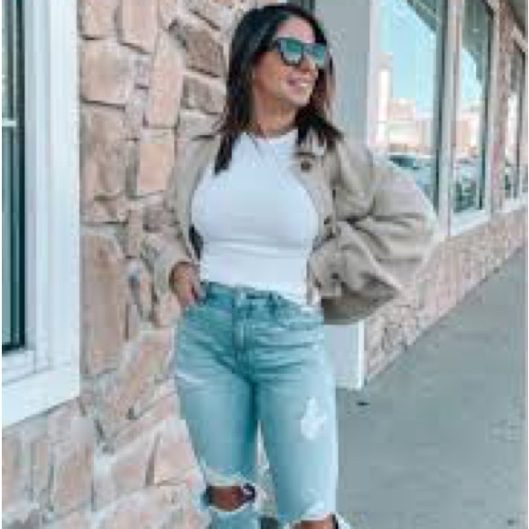 AIR FORCE ONES 6..5 Youth which is 8.5 in women - Picture 6 of 6